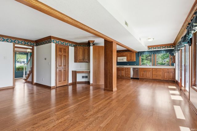4 Pine Tree Road, Garrett, IN 46738