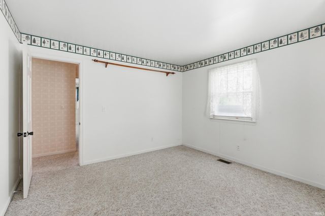 4 Pine Tree Road, Garrett, IN 46738