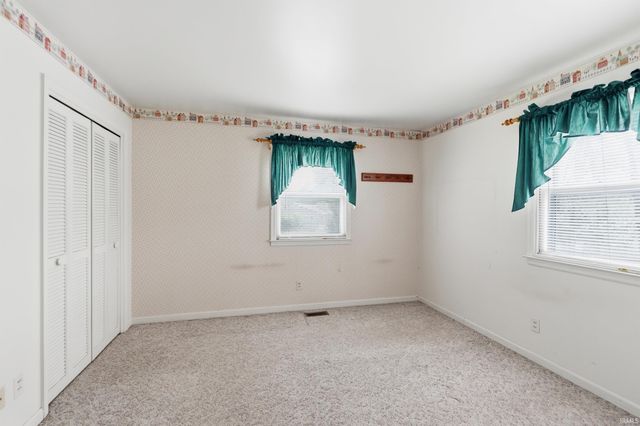 4 Pine Tree Road, Garrett, IN 46738