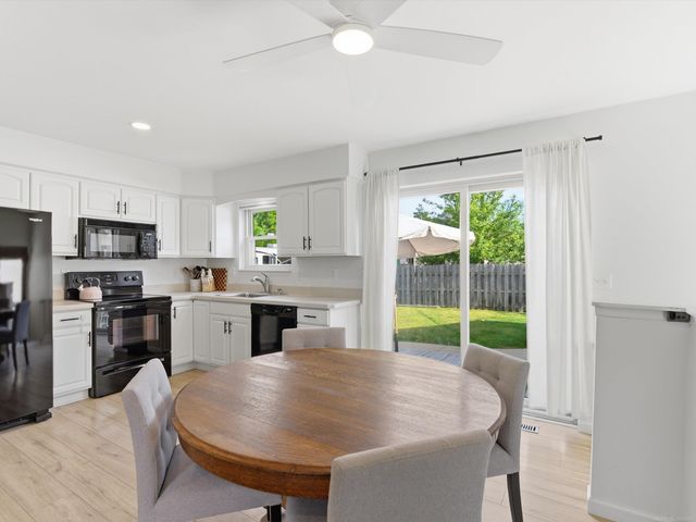 15637 Cox Street, Clinton Township, MI 48038