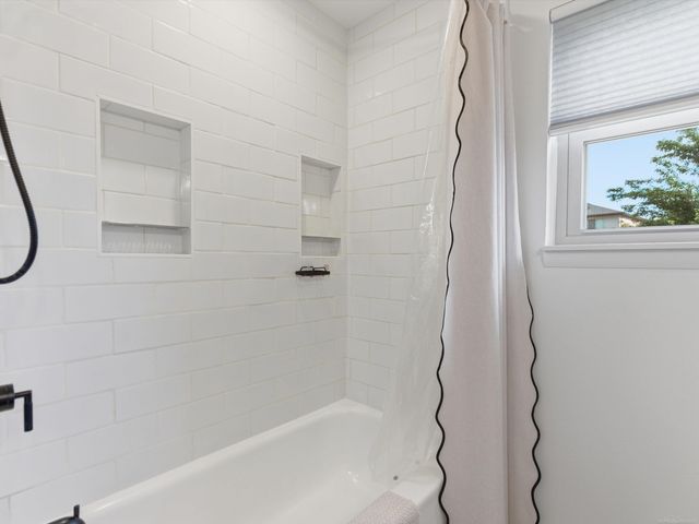 15637 Cox Street, Clinton Township, MI 48038