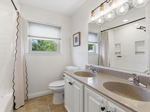 15637 Cox Street, Clinton Township, MI 48038