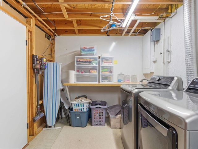 15637 Cox Street, Clinton Township, MI 48038