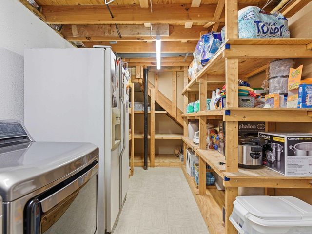 15637 Cox Street, Clinton Township, MI 48038