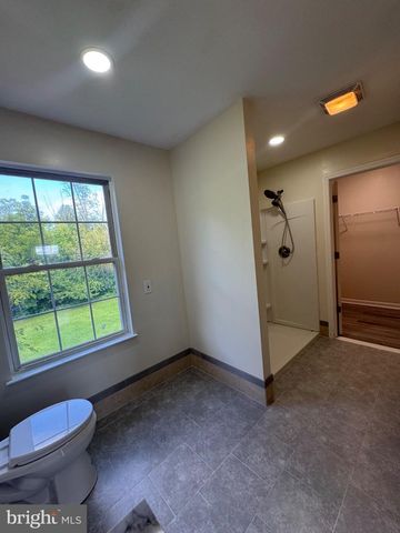 1199 ASHBOURNE DR, Reading, PA 19605