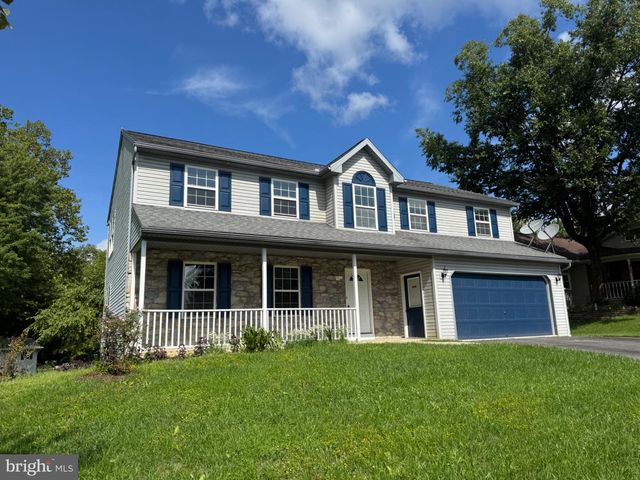 1199 ASHBOURNE DR, Reading, PA 19605