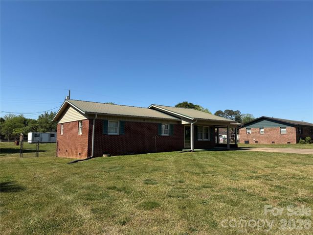 372 Ferry Road, Forest City, NC 28043