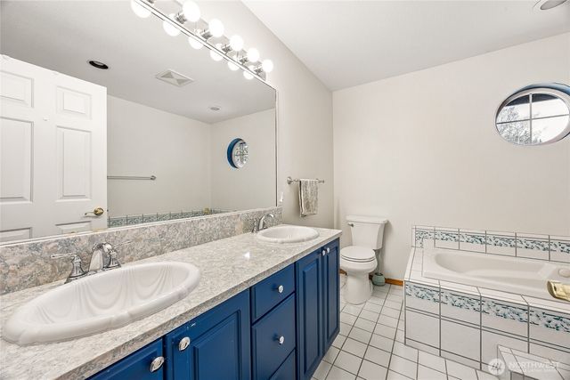 5579 Foxglove Court SE, Lacey, WA 98513