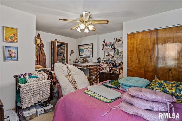 1520 N 4TH Street, Springfield, IL 62702