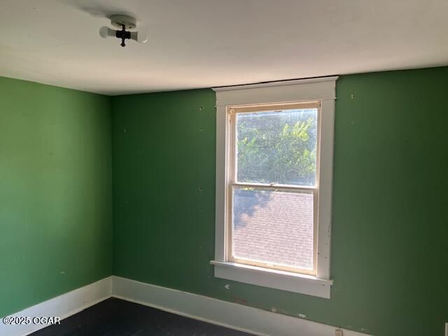 421 E McKinney Street, Neosho, MO 64850