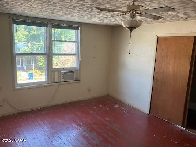 421 E McKinney Street, Neosho, MO 64850