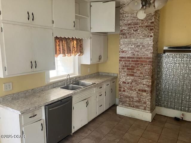 421 E McKinney Street, Neosho, MO 64850