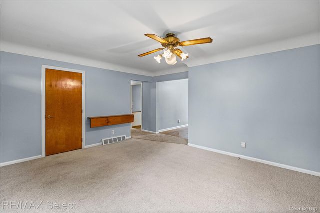 3323 E Carpenter Road, Genesee Charter Township, MI 48506