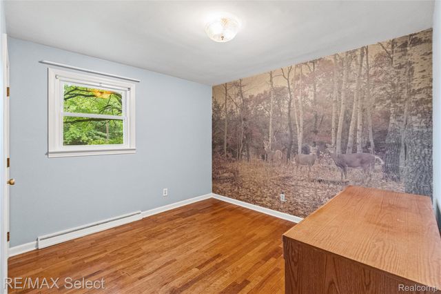 3323 E Carpenter Road, Genesee Charter Township, MI 48506