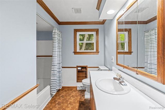 3323 E Carpenter Road, Genesee Charter Township, MI 48506