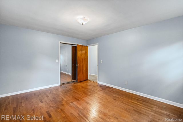 3323 E Carpenter Road, Genesee Charter Township, MI 48506