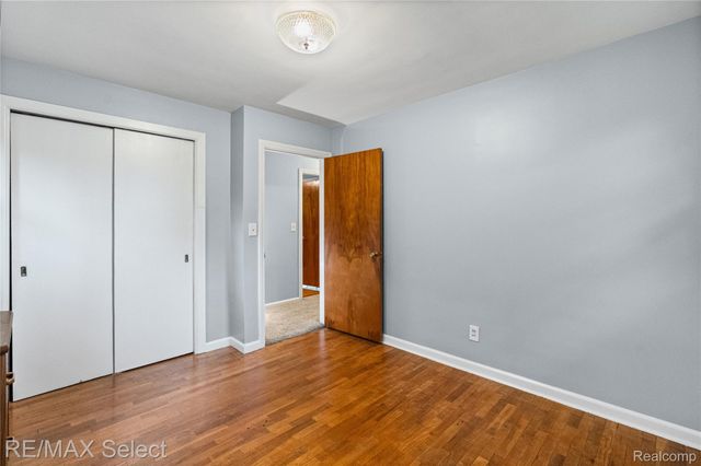 3323 E Carpenter Road, Genesee Charter Township, MI 48506