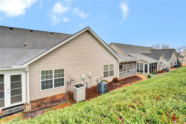 107 Shalom Drive, Simpsonville, SC 29681