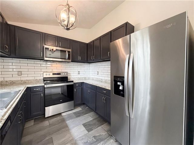 835 Sinclair Way, Jonesboro, GA 30238