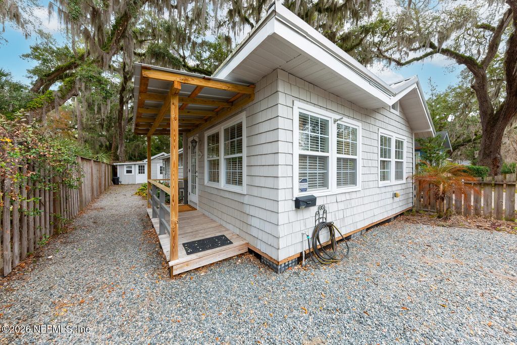 2813 PRINCETON Avenue, Jacksonville, FL 32210