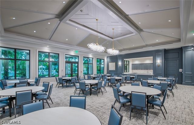 2104 Freemont WAY, Naples, FL 34120