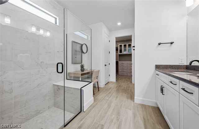 2104 Freemont WAY, Naples, FL 34120