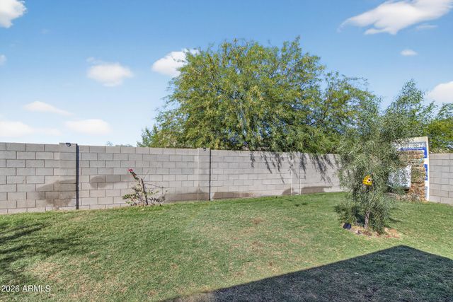 10199 W FERNANDO Drive, Arizona City, AZ 85123