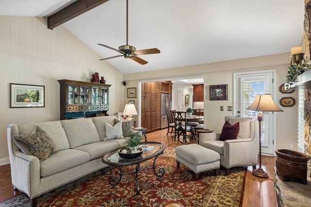 8136 Moores Ln, Brentwood, TN 37027