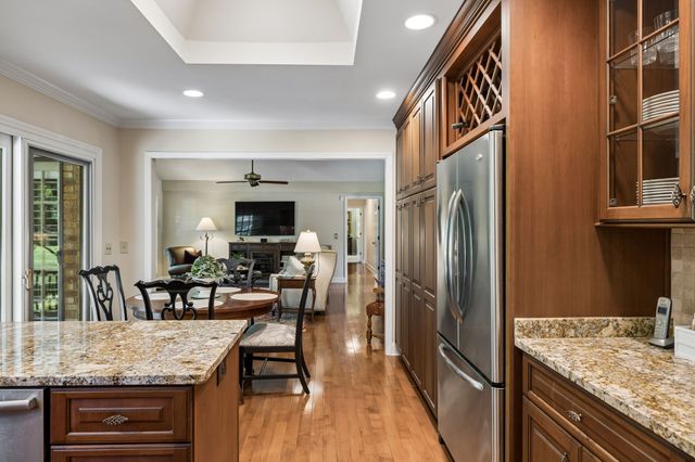 8136 Moores Ln, Brentwood, TN 37027
