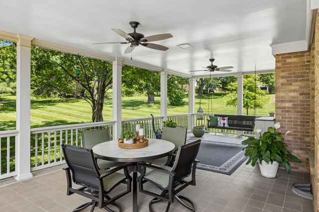 8136 Moores Ln, Brentwood, TN 37027