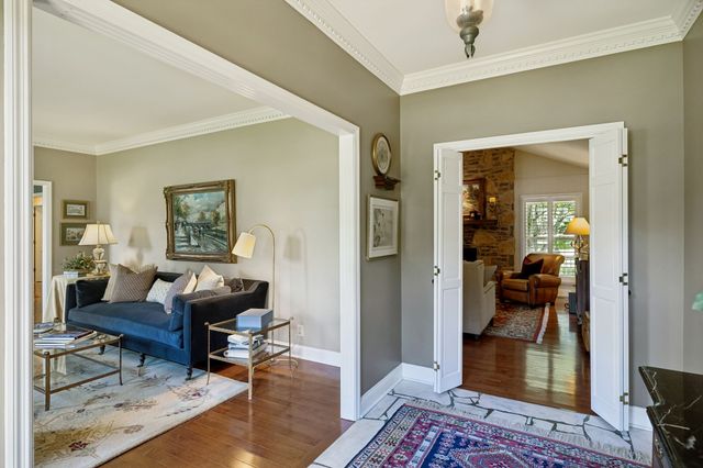8136 Moores Ln, Brentwood, TN 37027