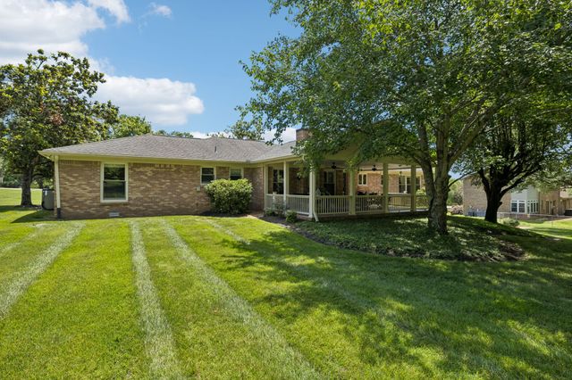 8136 Moores Ln, Brentwood, TN 37027