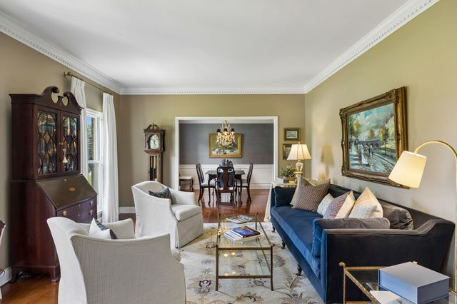 8136 Moores Ln, Brentwood, TN 37027