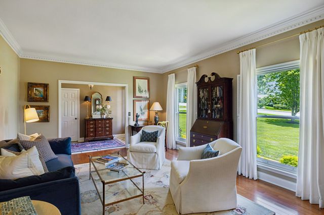 8136 Moores Ln, Brentwood, TN 37027