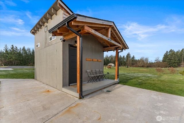 219 Bremgartner Road, Winlock, WA 98596