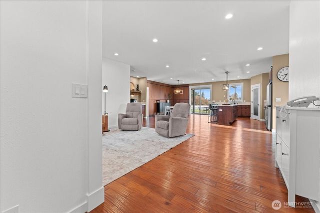 219 Bremgartner Road, Winlock, WA 98596