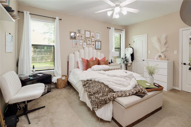 803 Emerald Dove Avenue, College Station, TX 77845
