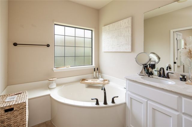 803 Emerald Dove Avenue, College Station, TX 77845