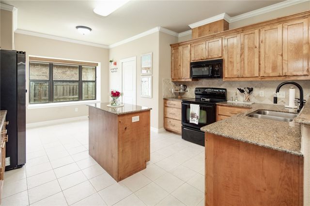 803 Emerald Dove Avenue, College Station, TX 77845