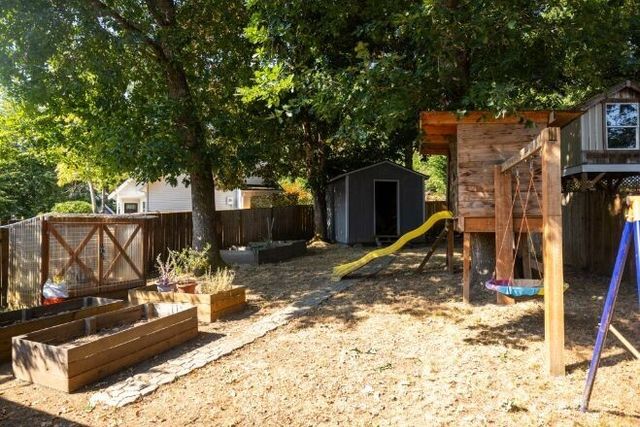 16704 3rd Drive SE, Bothell, WA 98012