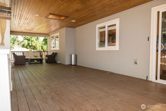 16704 3rd Drive SE, Bothell, WA 98012