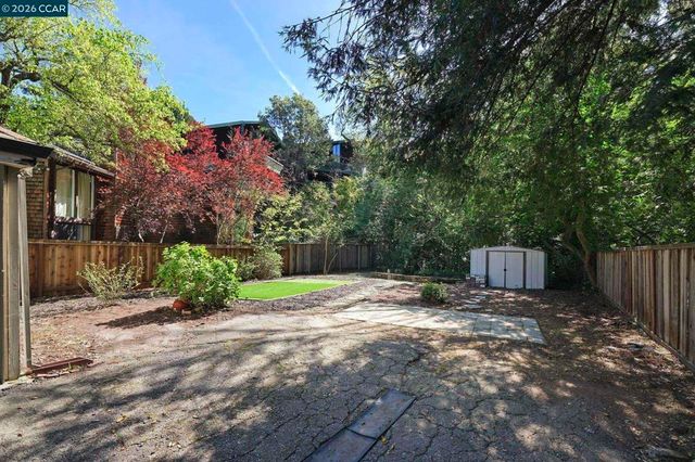 3597 Walnut St, Lafayette, CA 94549