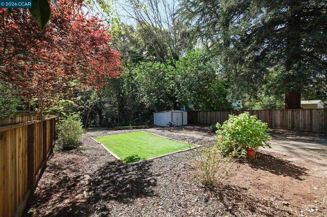 3597 Walnut St, Lafayette, CA 94549