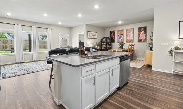2309 N Heritage Ranch Drive, Siloam Springs, AR 72761