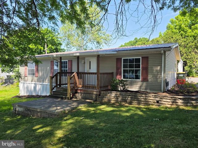 146 N REAMSTOWN RD, Stevens, PA 17578