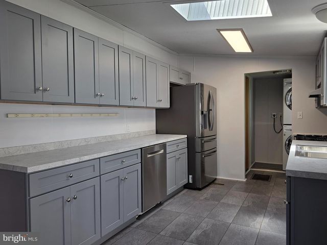 146 N REAMSTOWN RD, Stevens, PA 17578