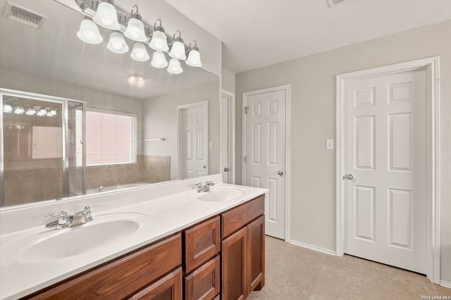 11632 Sweet Pea Run, San Antonio, TX 78245