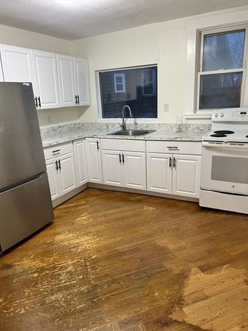 49R Siren 1, Winthrop, MA 02152