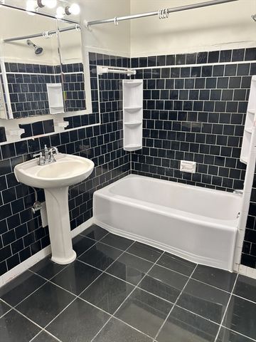 49R Siren 1, Winthrop, MA 02152