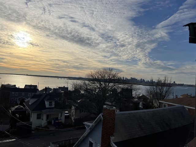 49R Siren 1, Winthrop, MA 02152